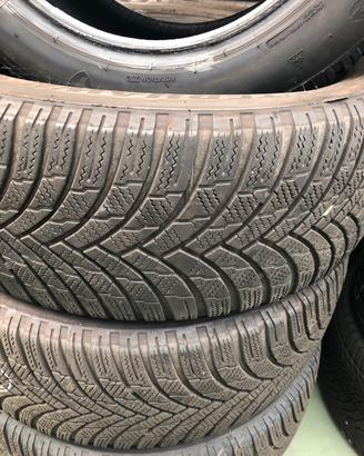 4 gomme 215 55 r 17