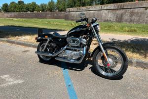 Harley-Davidson 883C Sportster Custom Centenario