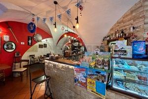 Loano centro si propone attivita' commerciale