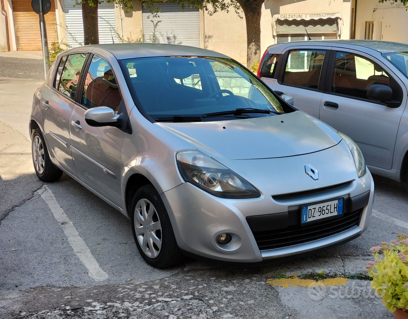 Renault Clio 3 serie 1.5 diesel Auto In vendita a Salerno