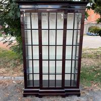 Vetrina in legno e cristallo