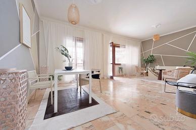 Portuense_ appartamento con terrazzo e box auto