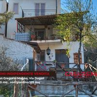 San Gregorio Magno, villino semi-indipendente