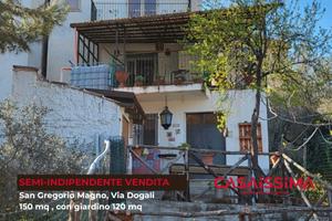 San Gregorio Magno, villino semi-indipendente