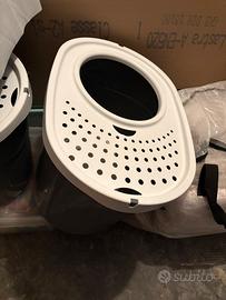 Due lettiere con ingresso verticale