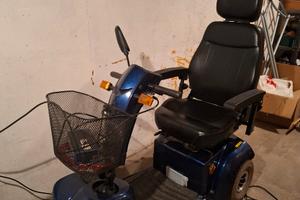 Verneiren Ceres 4 scooter elettrico per anziani/