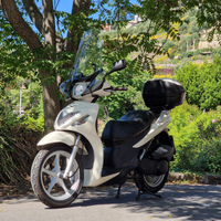 Suzuki UX Sixteen 150 cc
