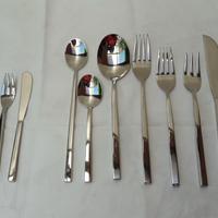 Posate, set di 140 pezzi in Nichel Bronzè firmato