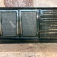 mobili legno e rattan blu