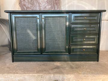 mobili legno e rattan blu