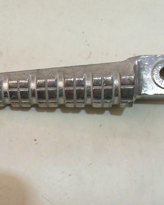 PEDANA POGGIAPIEDI PASSEGGERORS TUONO APRILA AP81