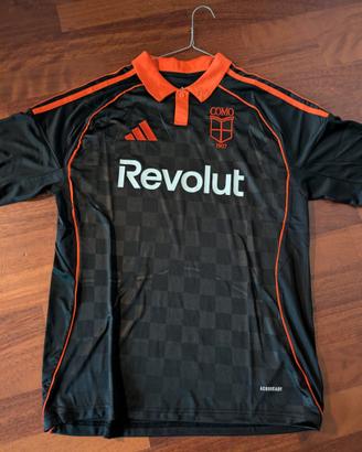 Terza maglia como anno 2025 2026