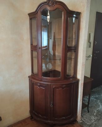 Angoliera con vetrinetta 