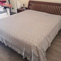 Copriletto matrimoniale ad uncinetto 