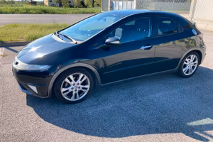 Honda Civic 1.8 i-VTEC