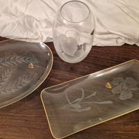 Coppia di vassoi e vaso in vetro Varisco