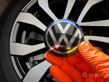 4 coprimozzi VW 56,5mm codice 6CD601171