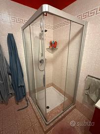 Box doccia con ante scorrevoli