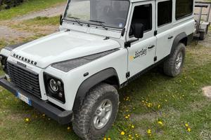 Defender 110 td5 allestito camper overland