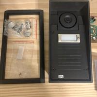 2N IP Force 1 Button, sistema citofonico con telec