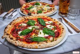 Pizzaiolo esperto e multilingue con HACCP