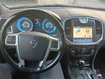 LANCIA Thema (2011) - 2012