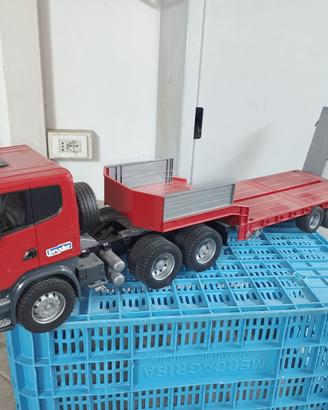 Bruder motrice e rimorchio trasporto mezzi