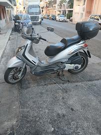 Beverly 250 2005 