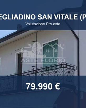 Immobile in asta di 165 m² con più di 5 locali a M