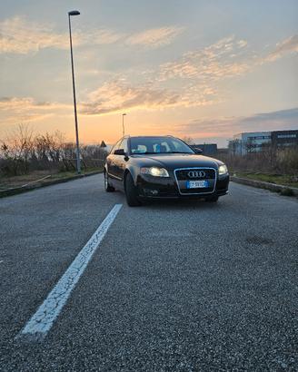 Audi A4 avant 3.0 v6