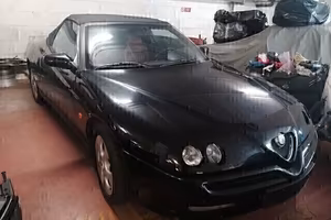 Alfa Romeo Spider 3000 v6