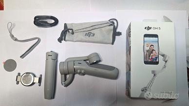 DJI OM 5 Stabilizzatore a 3 Assi per Smartphone
