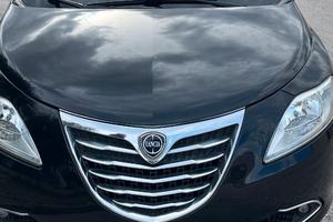 LANCIA Y ECOCHIC