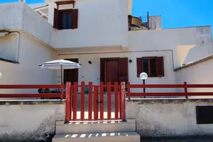 San Foca. Villetta 3 letto e terrazzo c/o mare