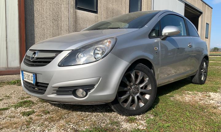 Opel Corsa 1.3 CDTI 75CV