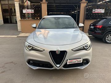 Alfa Romeo Stelvio 2.2 Turbodiesel 190 CV AT8 Q4 E