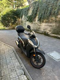 Honda sh 300 sport nero