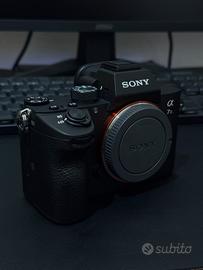 Sony Alpha 7 III + 2 SD Sanddisk extreme Pro 128GB
