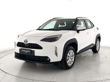 TOYOTA Yaris Cross 1.5h Active fwd 115cv e-cvt