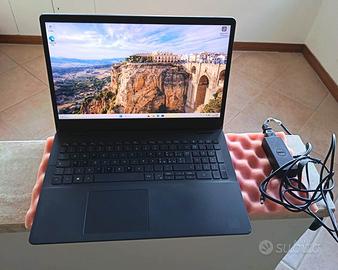 DELL 15,6" FHD 4-core i3-11th 16/750GB MVMe Win11