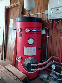 Caldaia contenitore e bollitore d acqua