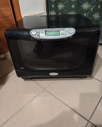 Forno a microonde Whirlpool sesto senso.