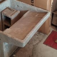 vecchia vasca in pietra