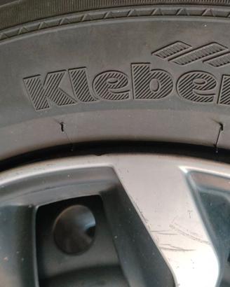 4 Pneumatici Kleber 185 65 R15 invernal  su cerchi