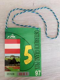 Raro pass gara MotoGP autografato