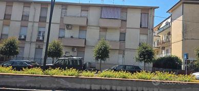 Riposto(V.le Amendola) grazioso 3 vani