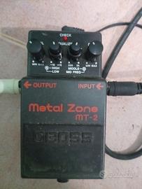 distorsore metal zone della boss
