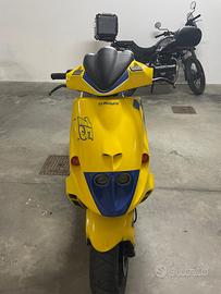 Scooter Phantom 12 50 giallo
