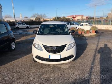 Lancia Ypsilon 0.9 TwinAir 5 porte Metano Ecochic 