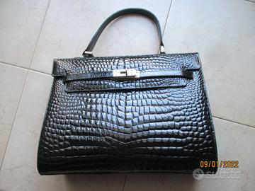 Borsa con maniglia pelle stampata